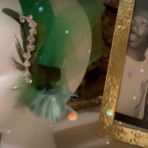 Custom made fascinator’s, green with diamond embroidery first come first serve. - Picture 3 of 3